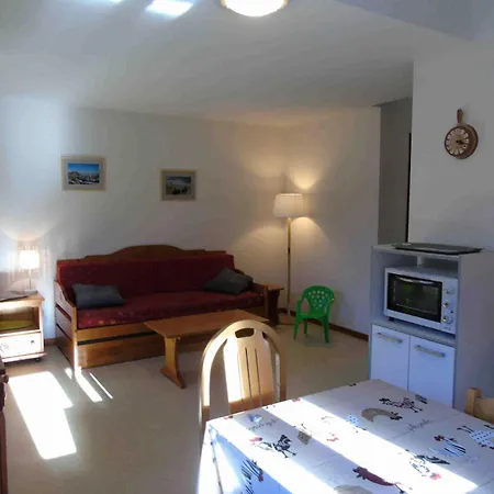 Arrondaz - 2 Pieces Pour 6 Personnes Mae-8694 * Modane